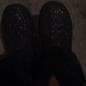 I’m selling Black sparkly shoes